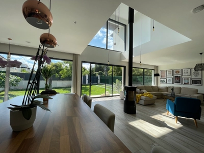 Living room in Modern villa in a bucolic setting - 1