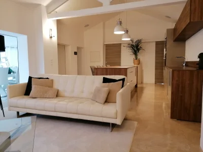 Living room in Villa semi contemporaine pisicine, pool house - 4