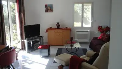 Living room in Espace 55m² lumineux et calme - 2