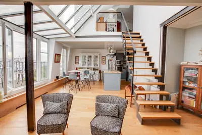 Living room in Loft exceptionnel avec vue sur les toîts de Paris - 6