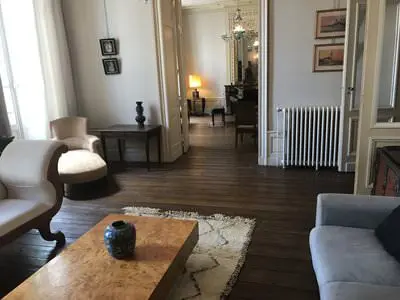 Living room in Les salons Steinway d'un bel hôtel particulier - 5