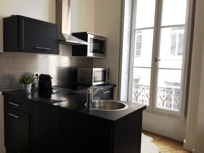 Kitchen dentro Appartement bourgeois au coeur de Lyon - 1