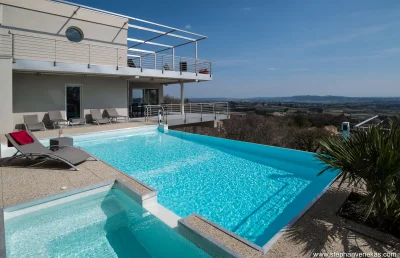 Espace Villa moderne avec époustouflante et piscine - 0