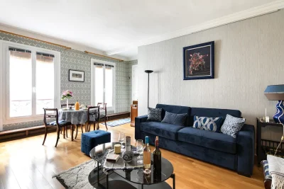 Living room in Appartement chaleureux et coloré DEBARCADERE - 2