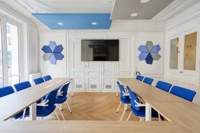 Meeting room in Une réunion élégante en plein cœur de Paris - 3