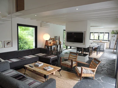 Living room in Villa Beherena - moderne et design  - 0