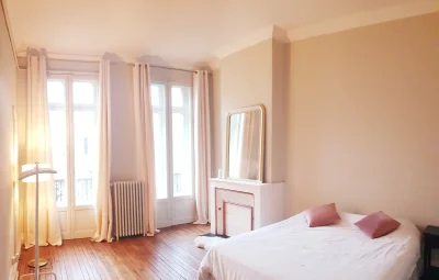 Chambre dans Appartement de 140 m2 en coeur de ville - 4