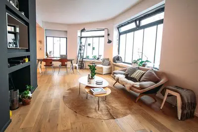 Living room in Loft avec architecture de caractère - 2
