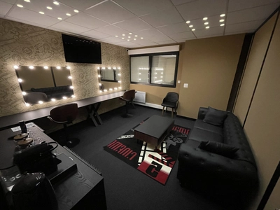 Living room in Location Studio de Tournage  - 4