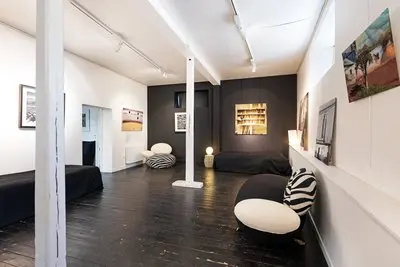 Living room in L'atelier noir et élégant de Gwenaelle - 4