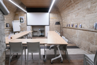 Meeting room in Grande salle entre bois et pierre  - 3