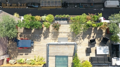 Espace Rooftop avec Vue sur Montmartre et la Tour Eiffel - 4