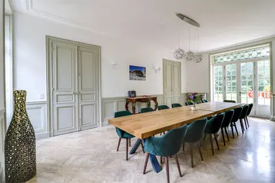 Meeting room in Superbe château au coeur de Fontainebleau - 4