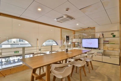 Meeting room in Le Concept Store de Nice, quartier du Port - 1