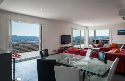Living room in Villa moderne avec époustouflante et piscine - 1