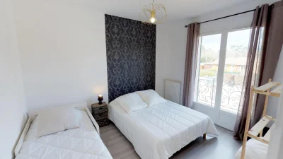Bedroom in MAISON DE CHARME AVEC PISCINE - 14