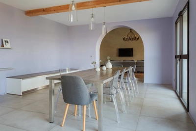 Meeting room in Quiet house with view on 5000m² of land - 1