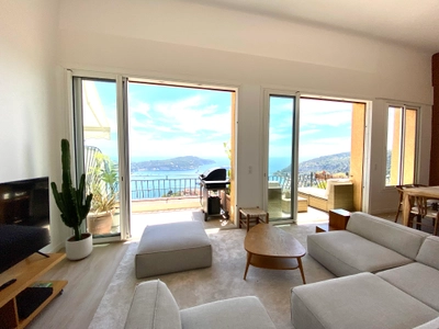 Living room in Duplex avec vue sur la baie de Saint-Cap-Ferrat - 1