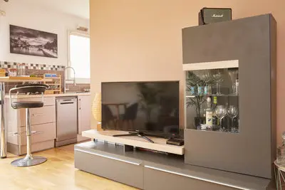Kitchen in Appartement fonctionnel et design  - 3
