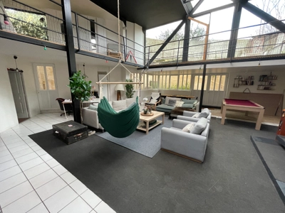 Living room in Loft Atypique, Design et Lumineux 236m2 - 4