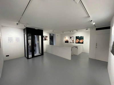 Salon dans Art gallery in center of Paris - 0
