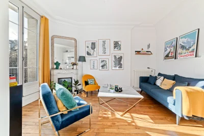 Living room in Espace lumineux avec du cachet à Montmartre - 0