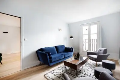 Living room in Appart Design à 2 pas de Saint Lazare - 3