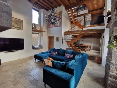 Living room in Domaine avec parc naturel et Spa Jacuzzi - 1