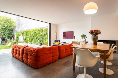 Living room in Echoppe rénovée de 230m² avec jardin - 2