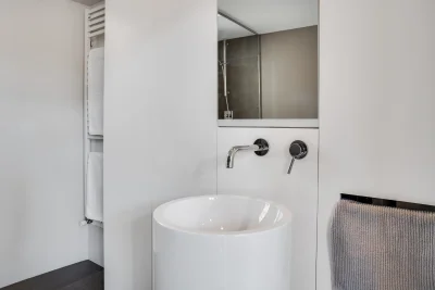 Salle de bain dans Appartement Canut style LOFT - Rénov architecte  - 10