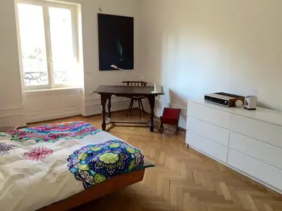 Bedroom in grand espace, entre modernité et authenticité  - 2