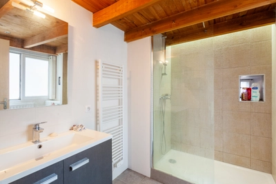 Bathroom in Grand appartement canut lumineux - Terreaux  - 10