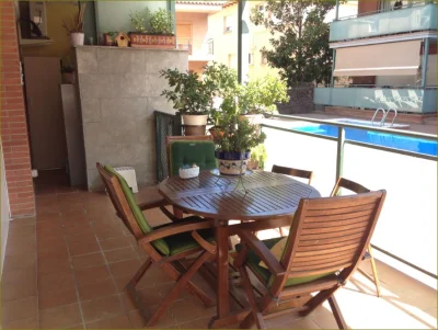 Comedor dentro Appartement avec piscine proche Barcelone - 4